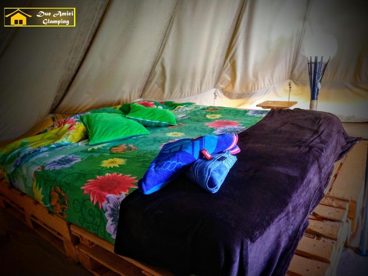 Glamping Due Amici Ξενοδοχείο Palomino Εξωτερικό φωτογραφία